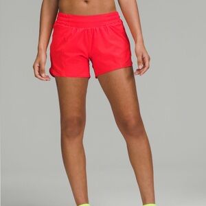 Lululemon Hotty Hot 4” shorts